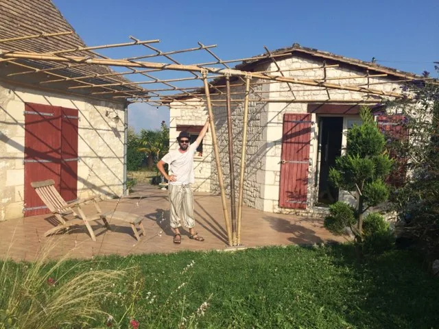 Maison avec aménagements en bambou